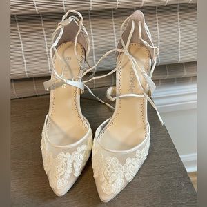 Bella Belle Anita wedding shoes in ivory / white size 7.5